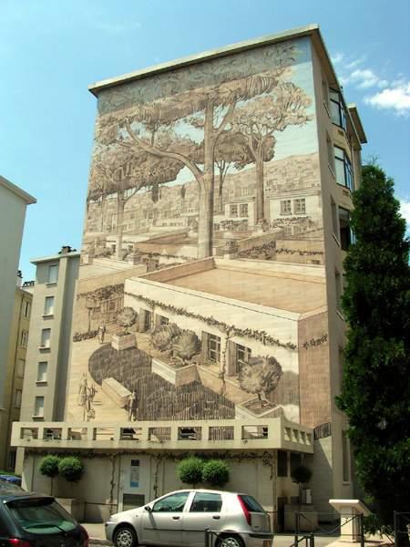 Wonderful Painting on Building Side Wall 