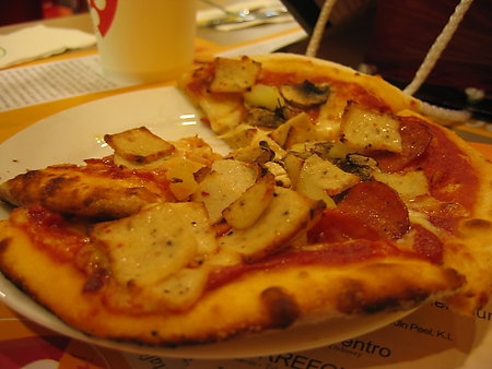 Food: Luca's Pizza at Cineleisure Damansara