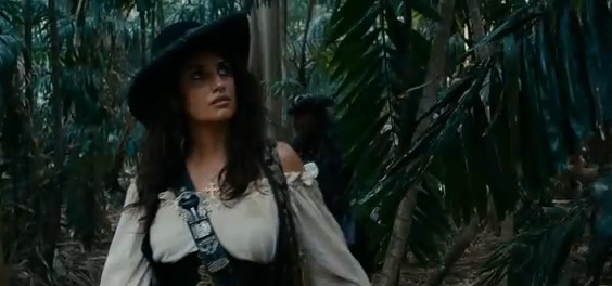 Pirates_of_the_caribbean_4_on_stranger_tides_Movie_Poster_Penelope Cruz2
